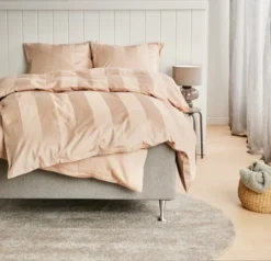 Parure De Lit Satin BARBO 240x220 Sable -Ambiance Maison 194139